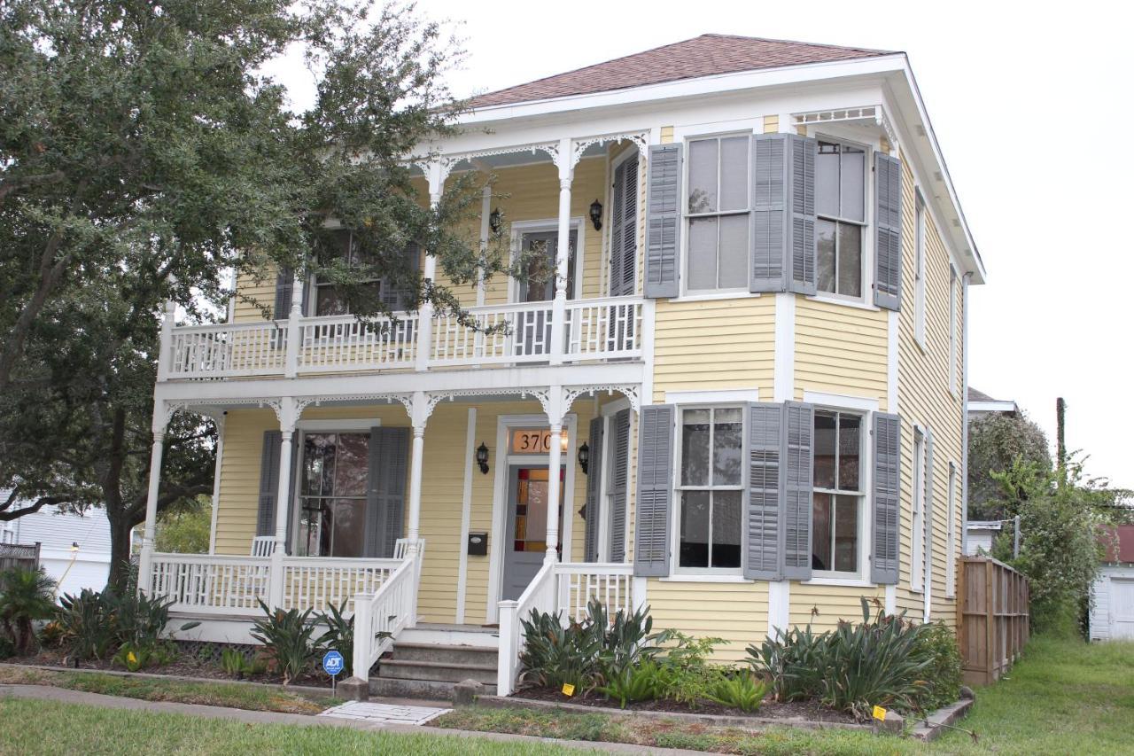 Historic 1899 Home For Summer Galveston Extérieur photo